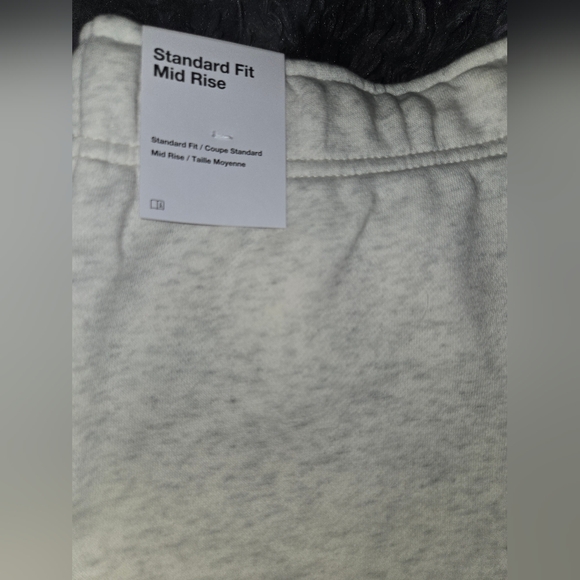 NWT Nike Fleece Tapered Joggers - Picture 5 of 7